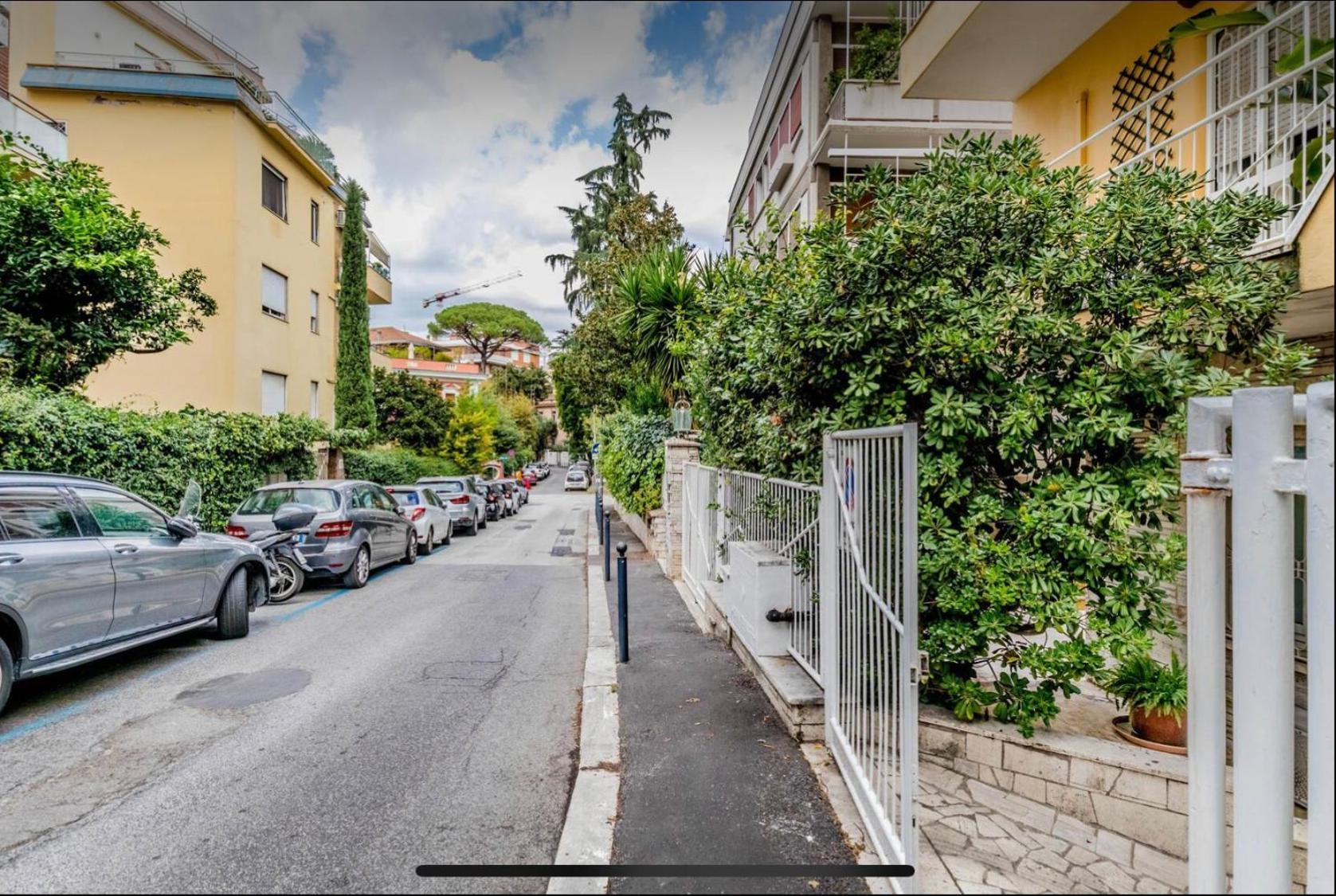 Loft Moderno Vicino Borghese Appartamento