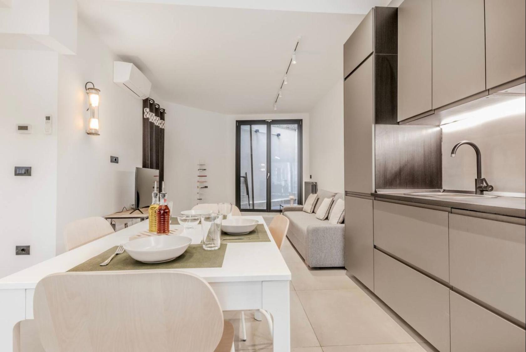 Loft Moderno Vicino Borghese Appartamento