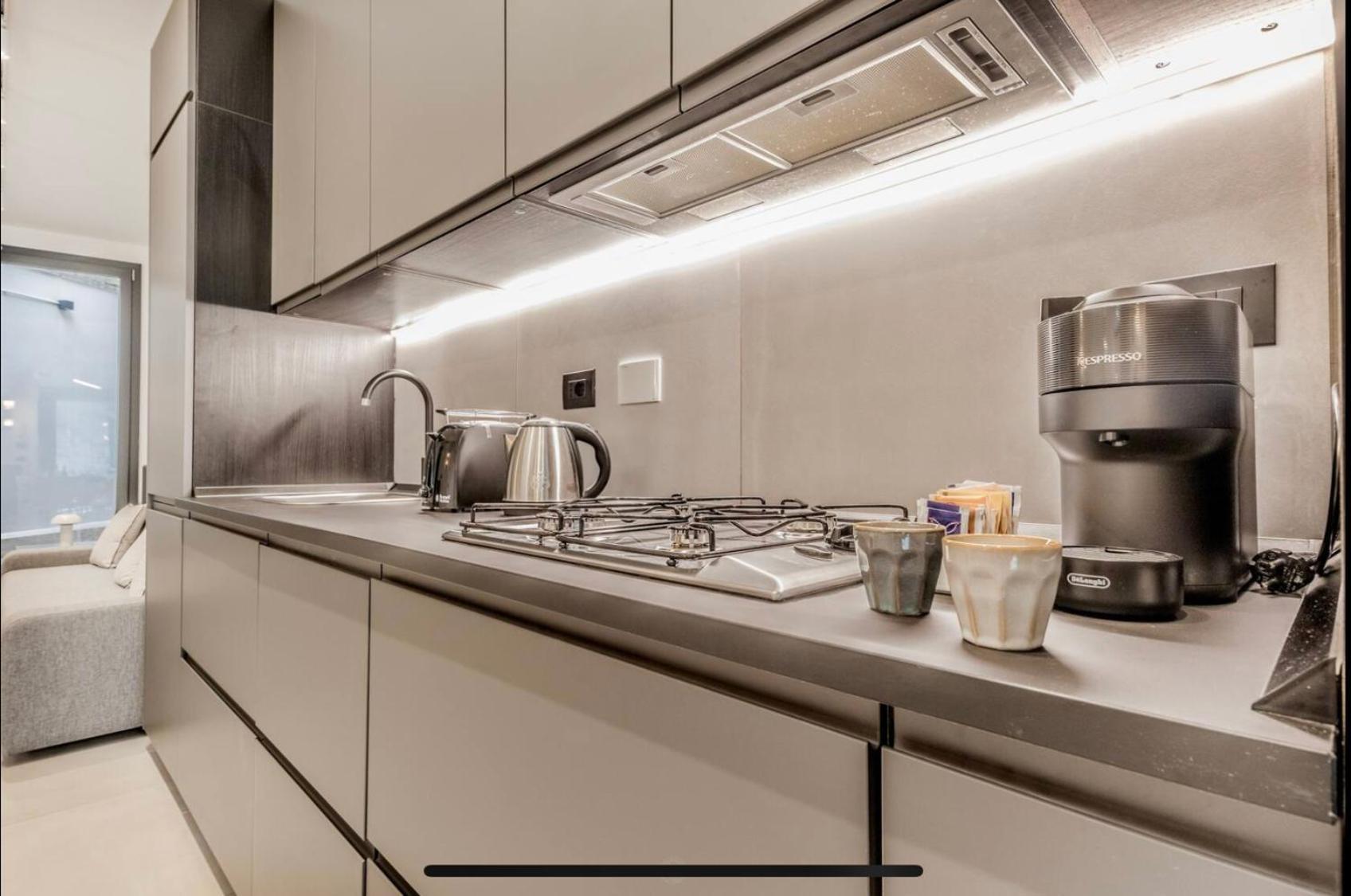 Loft Moderno Vicino Borghese Appartamento