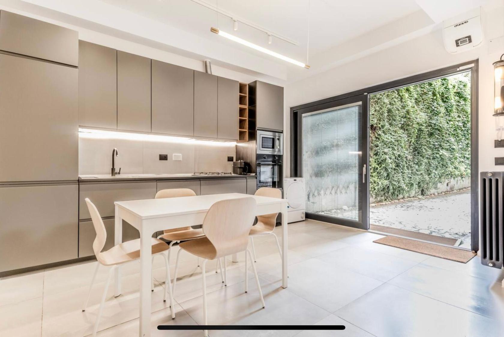 Appartamento Loft Moderno Vicino Borghese
