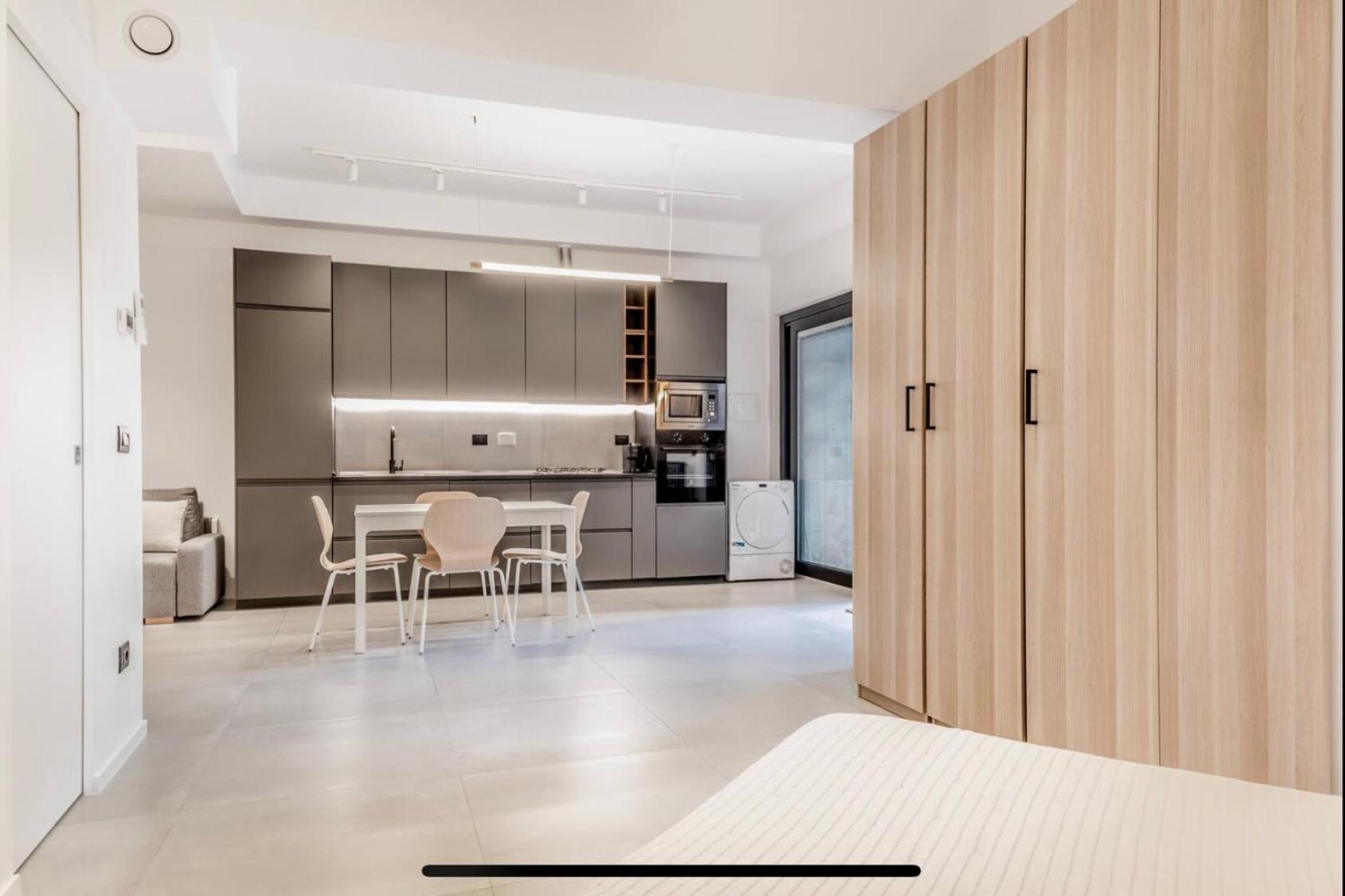 Loft Moderno Vicino Borghese Appartamento