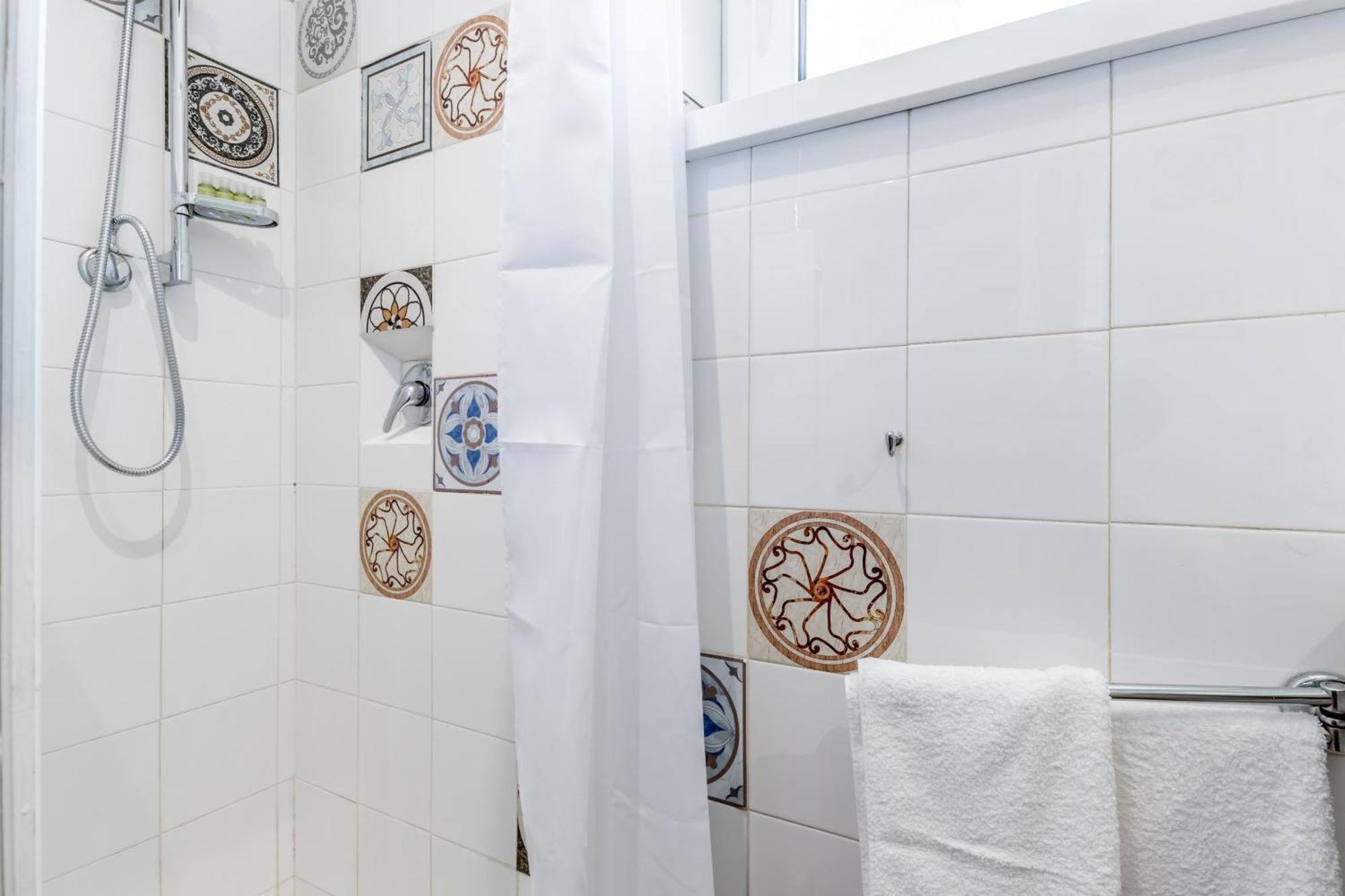Apartment Attico Nel Cuore Di Con Box Privato Per Auto *