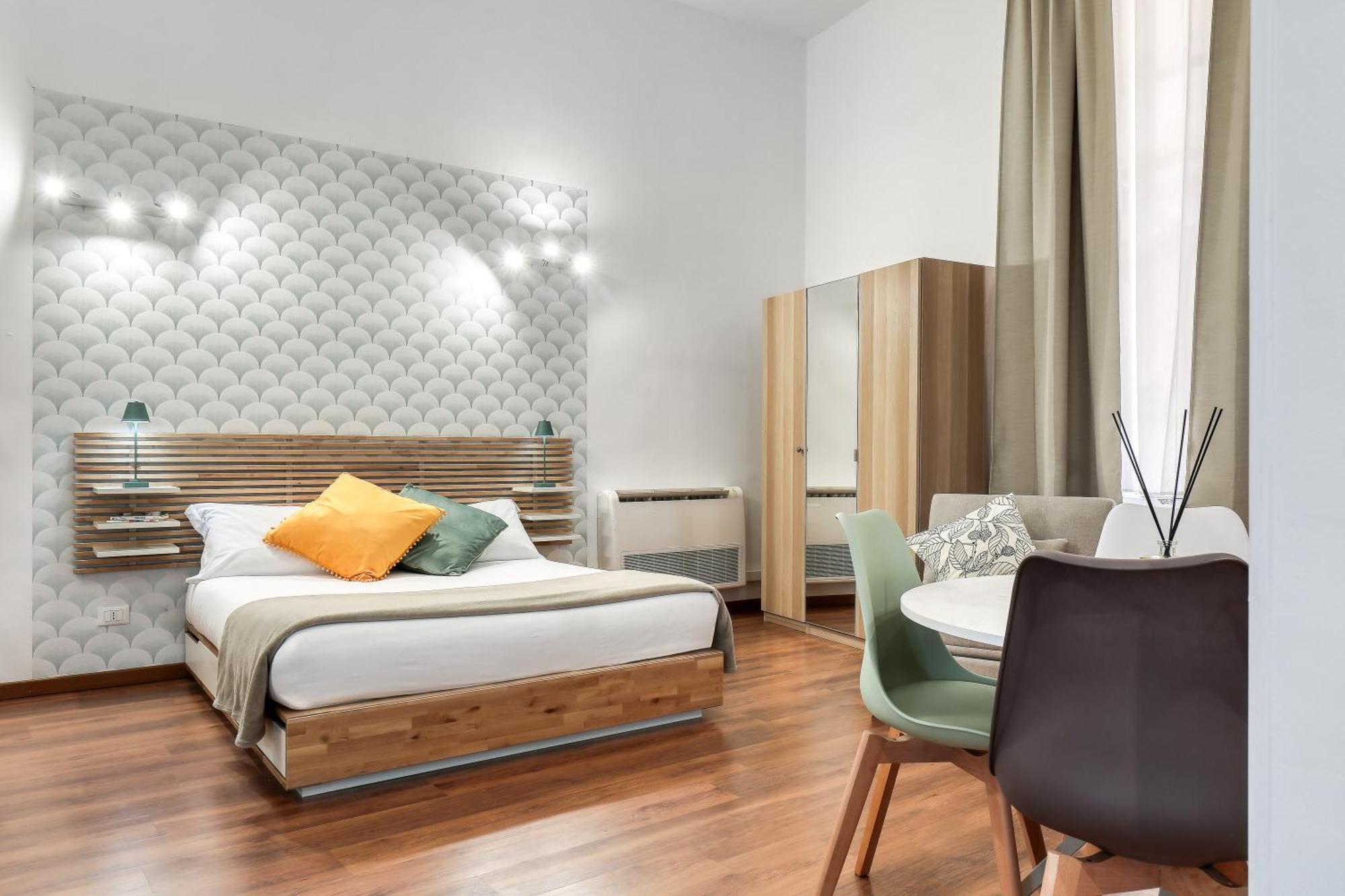 Appartamento Atrhome Essential Loft Canova *