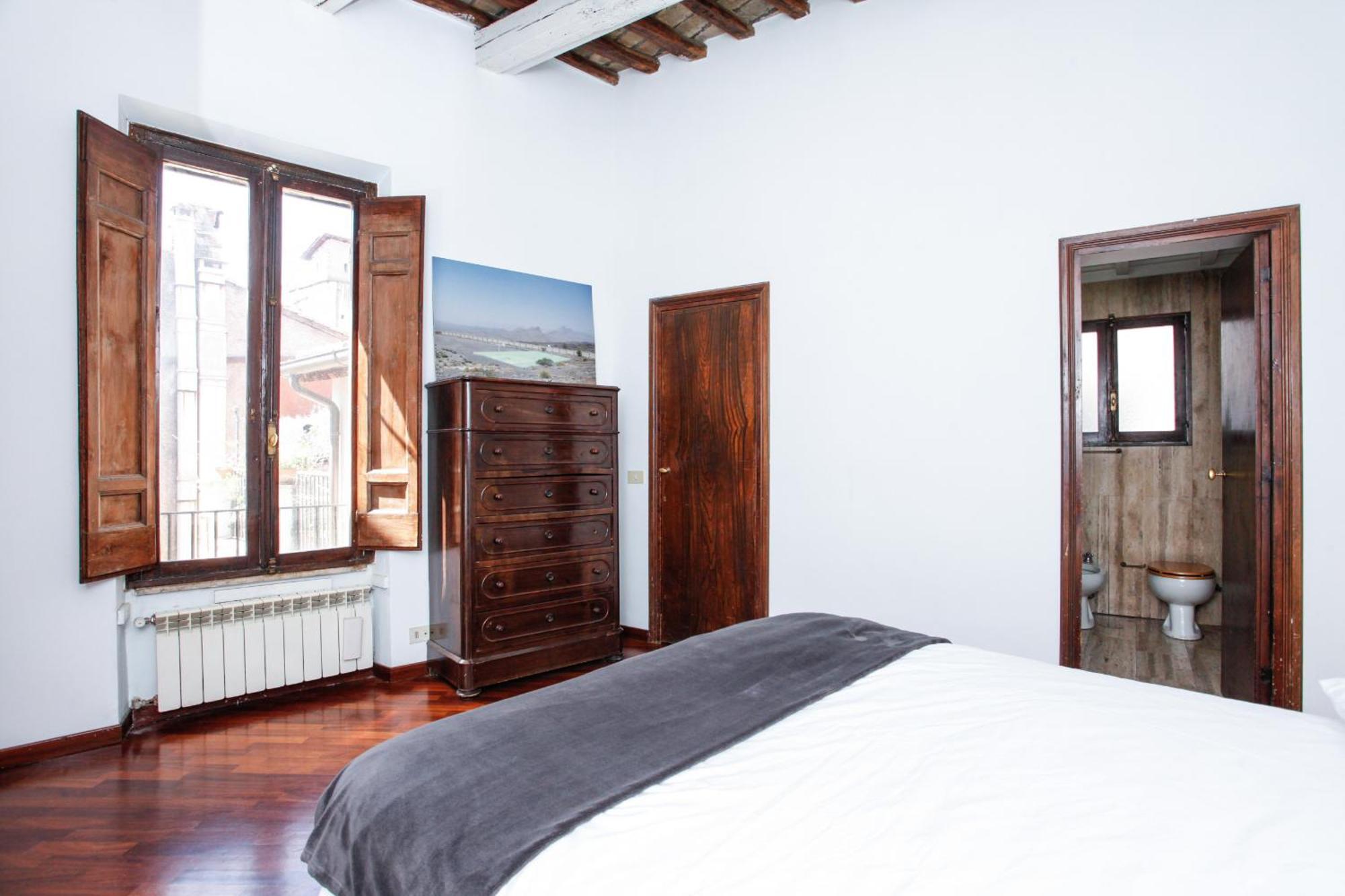 Apartment Above Pantheon Roof Rome