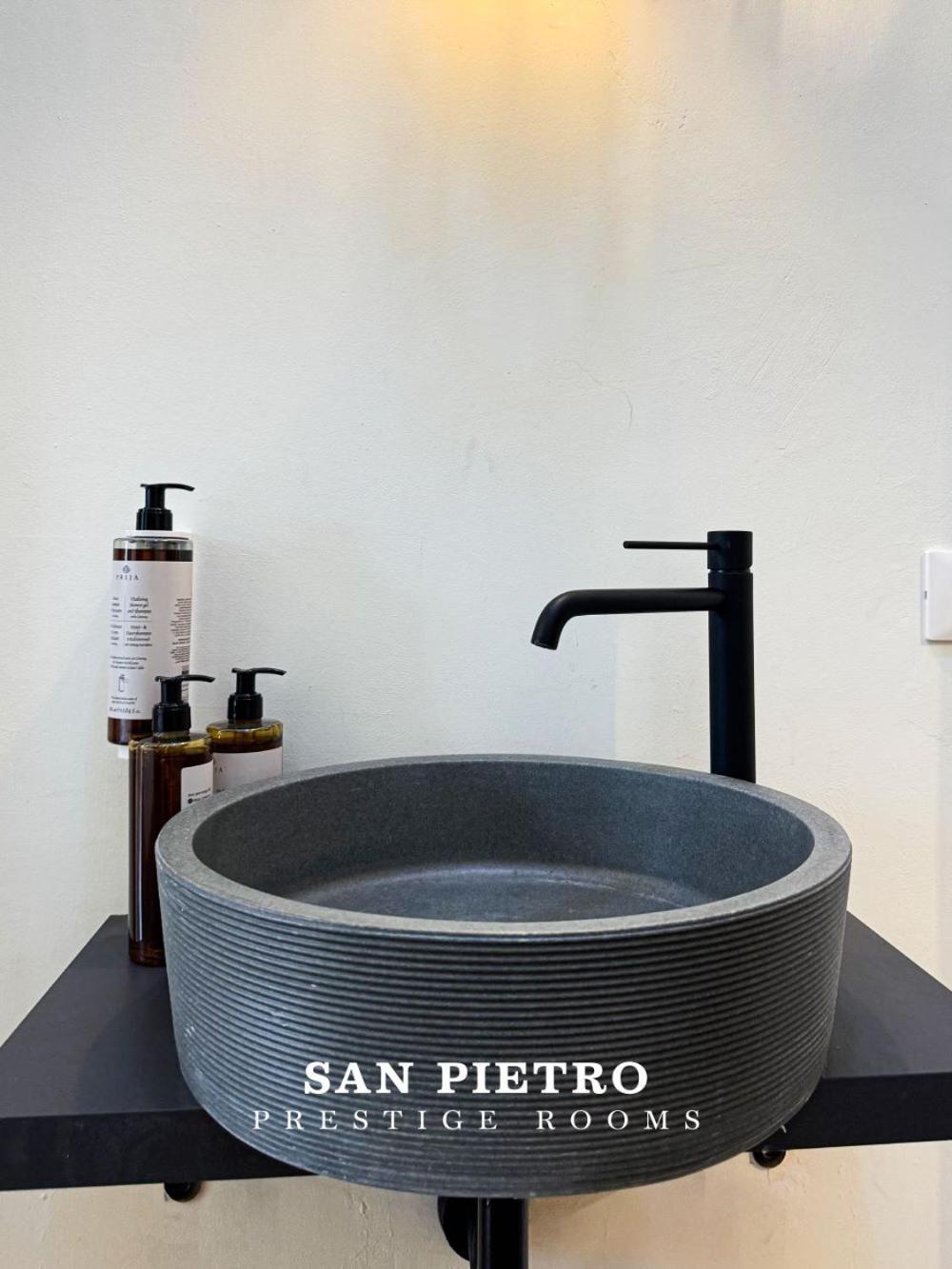 Bed & Breakfast San Pietro Prestige *