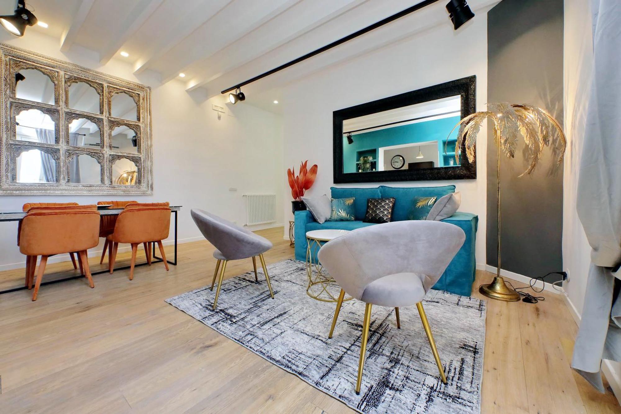 Amazing Penthouse In The Heart Of Apartment *