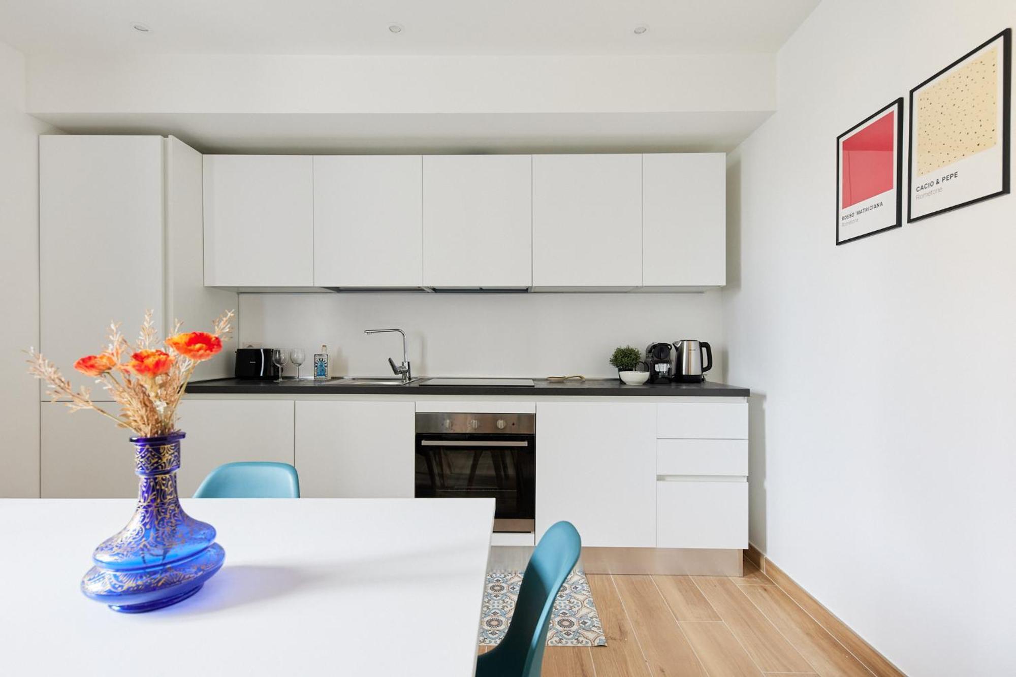 Iflat Lovely Modern Apartment