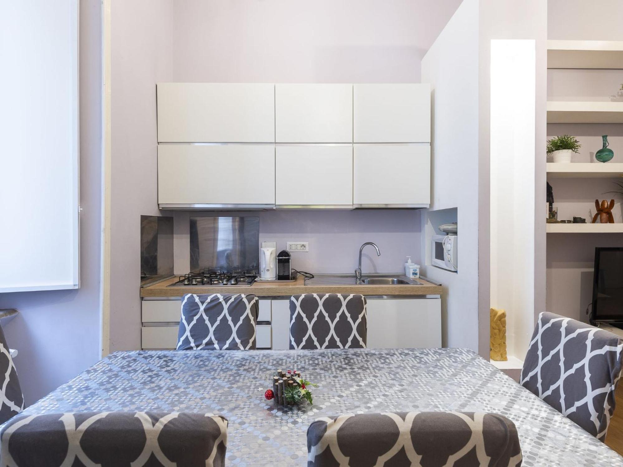 Luxury 3 Bedroom Flat By Interhome Apartment Rome