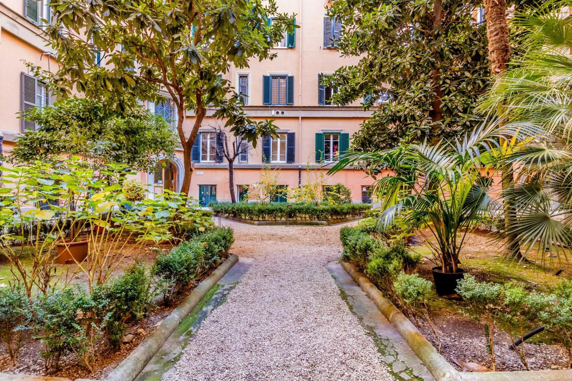 Casa Mancini * Rome