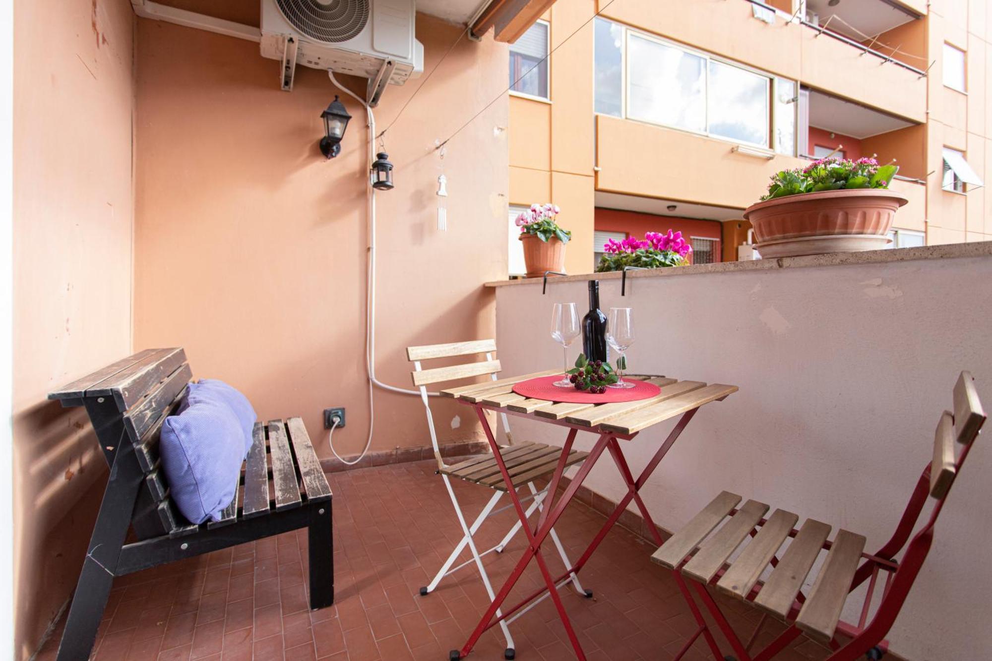 Up House Apartment