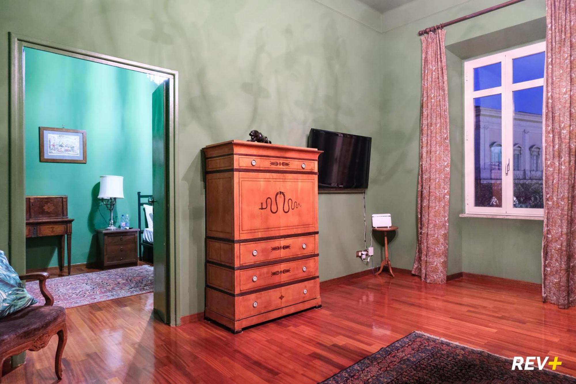 Apartment Pantera House *
