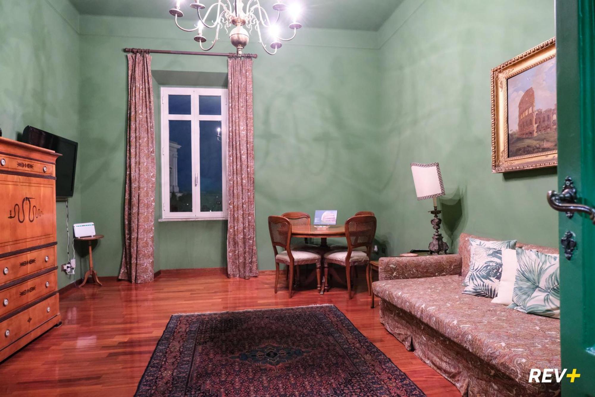 Apartment Pantera House Rome