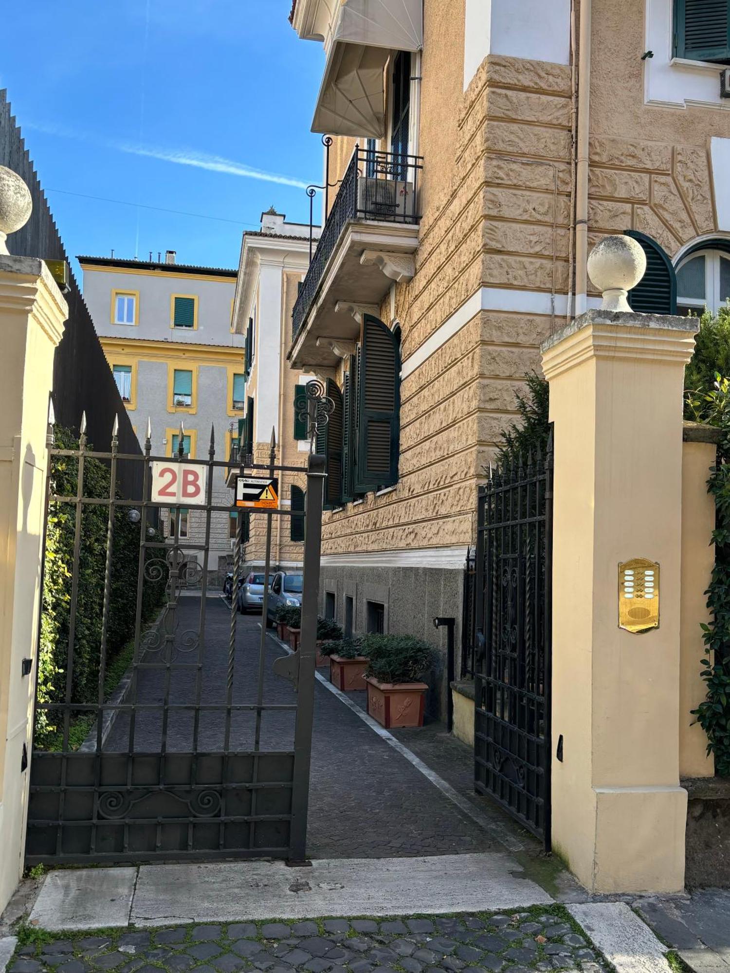 Bbb House * Rome