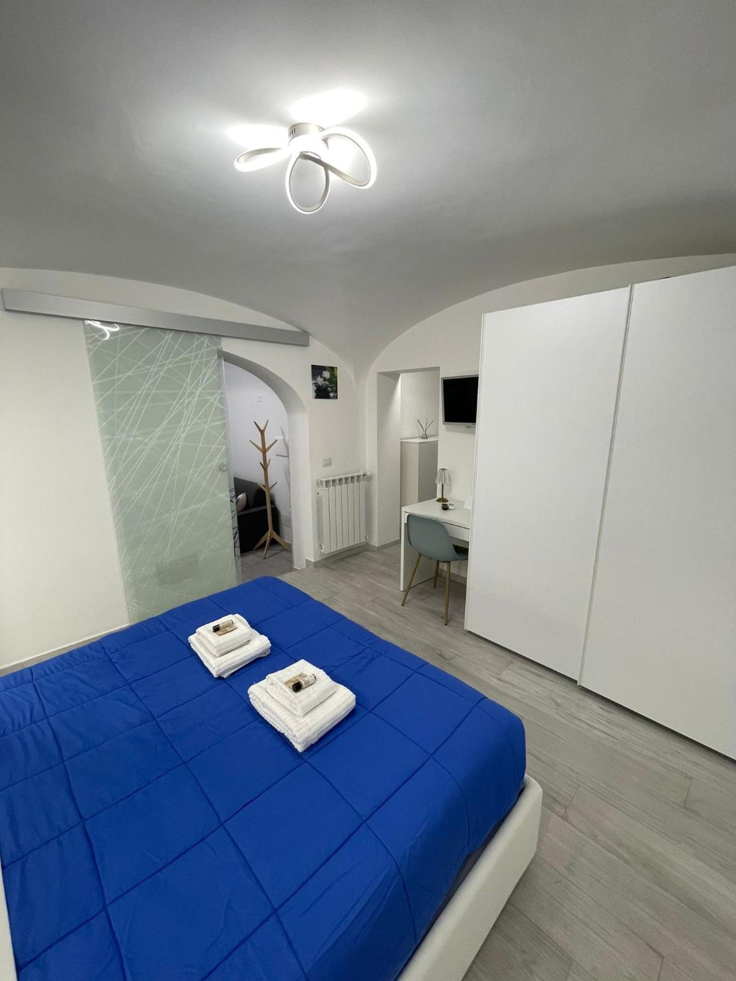 Trastevereloft228 Apt. White *