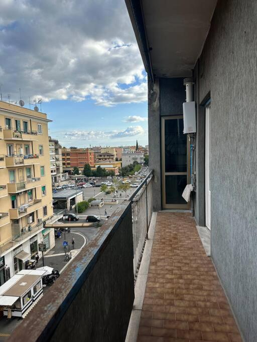 Apartment Metro C - Centocelle Ampio Con Tre Da Letto *