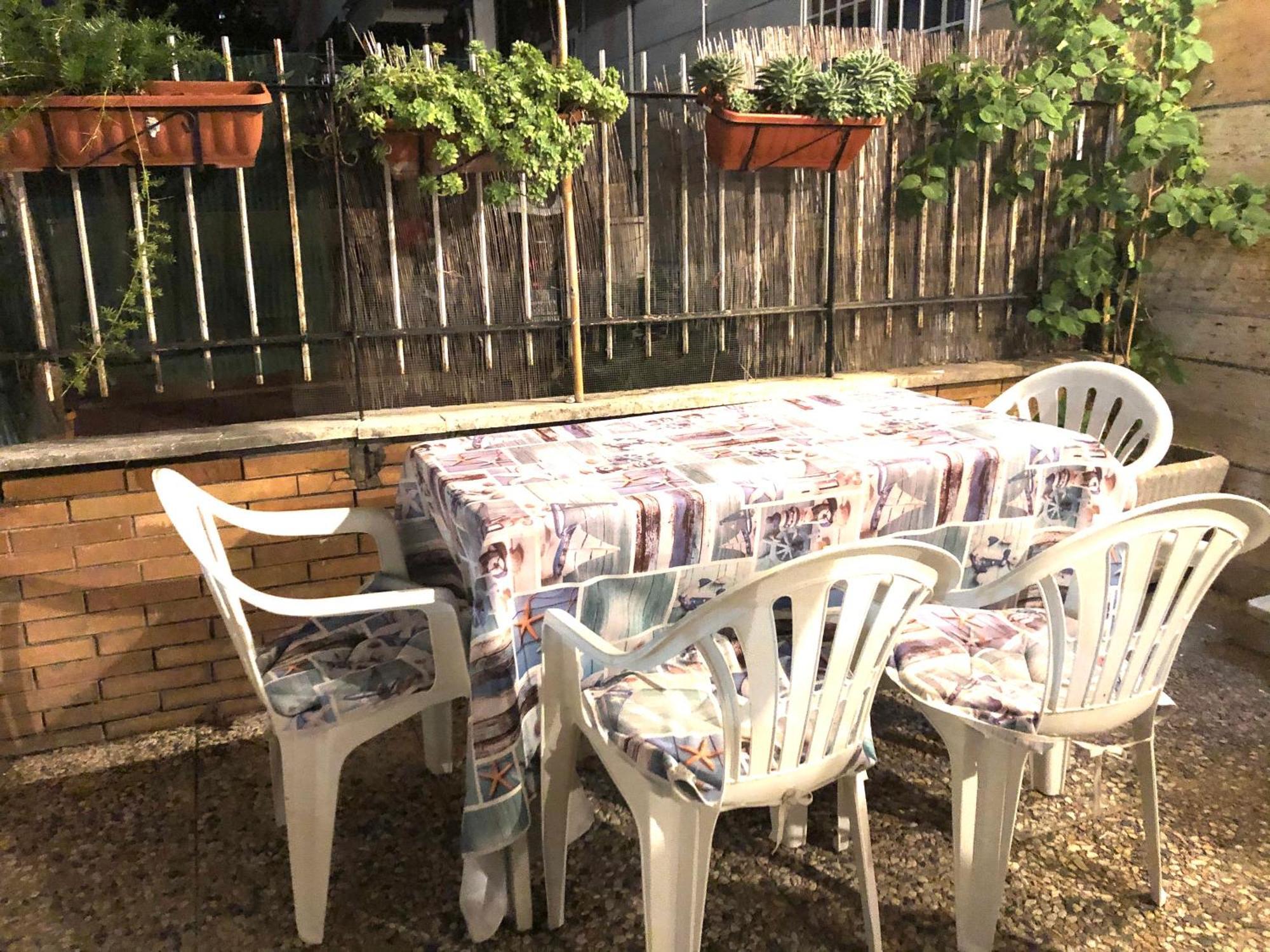 Lizartgarden Panoramic Homestay Rome