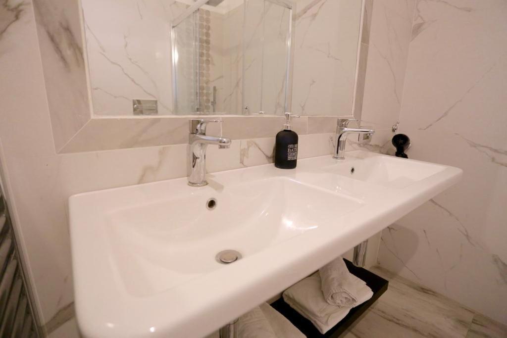 P-suite Plaza Rome