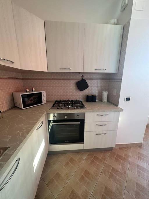 Apartamento Centocelle, Metro C Luminoso Quadrilocale *