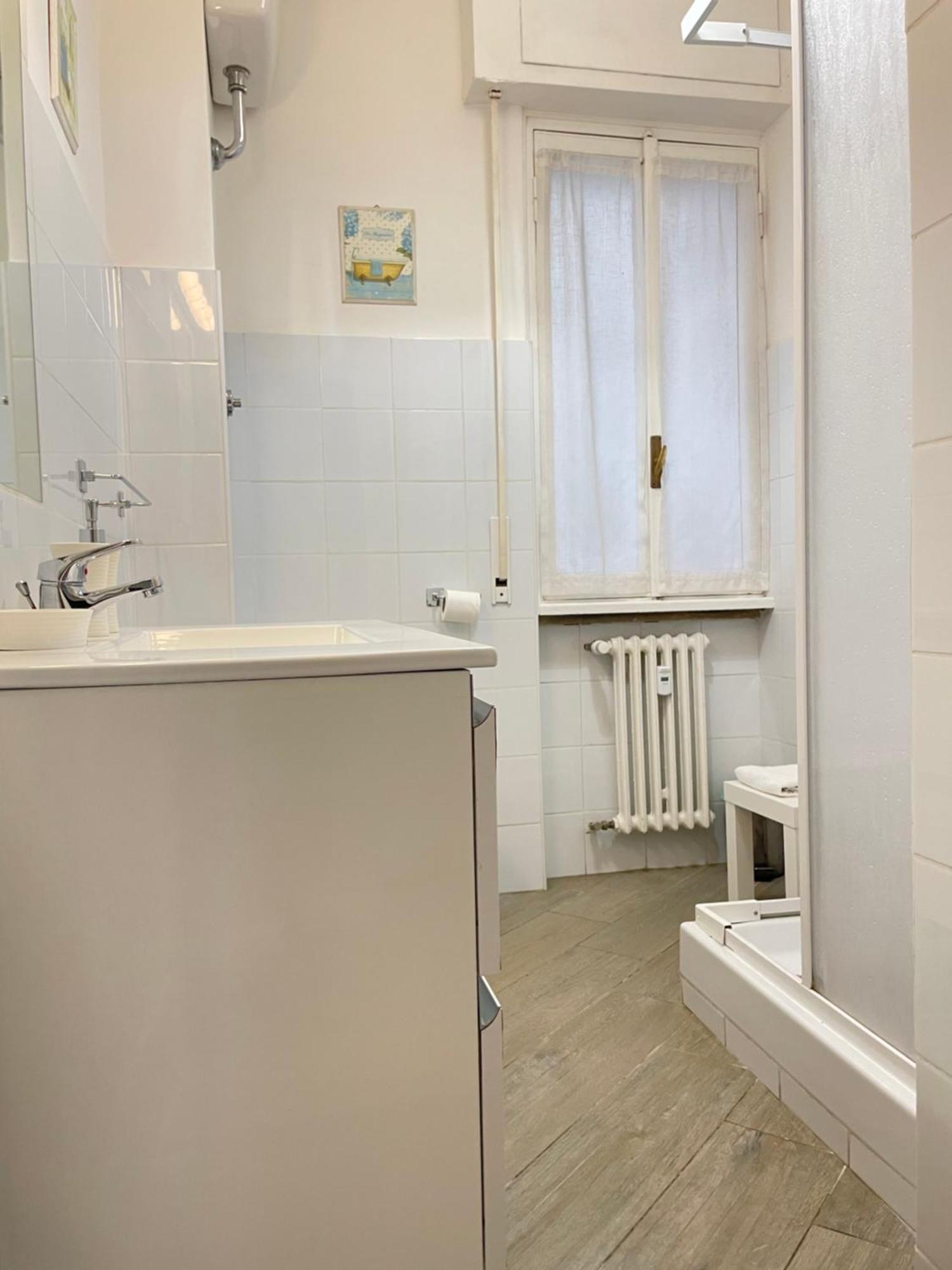 Apartment Forty1 Near Metro Cipro