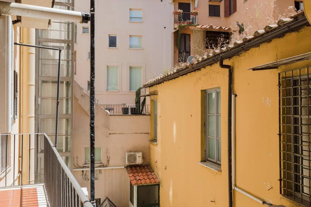 Giusi Trevi Apartment