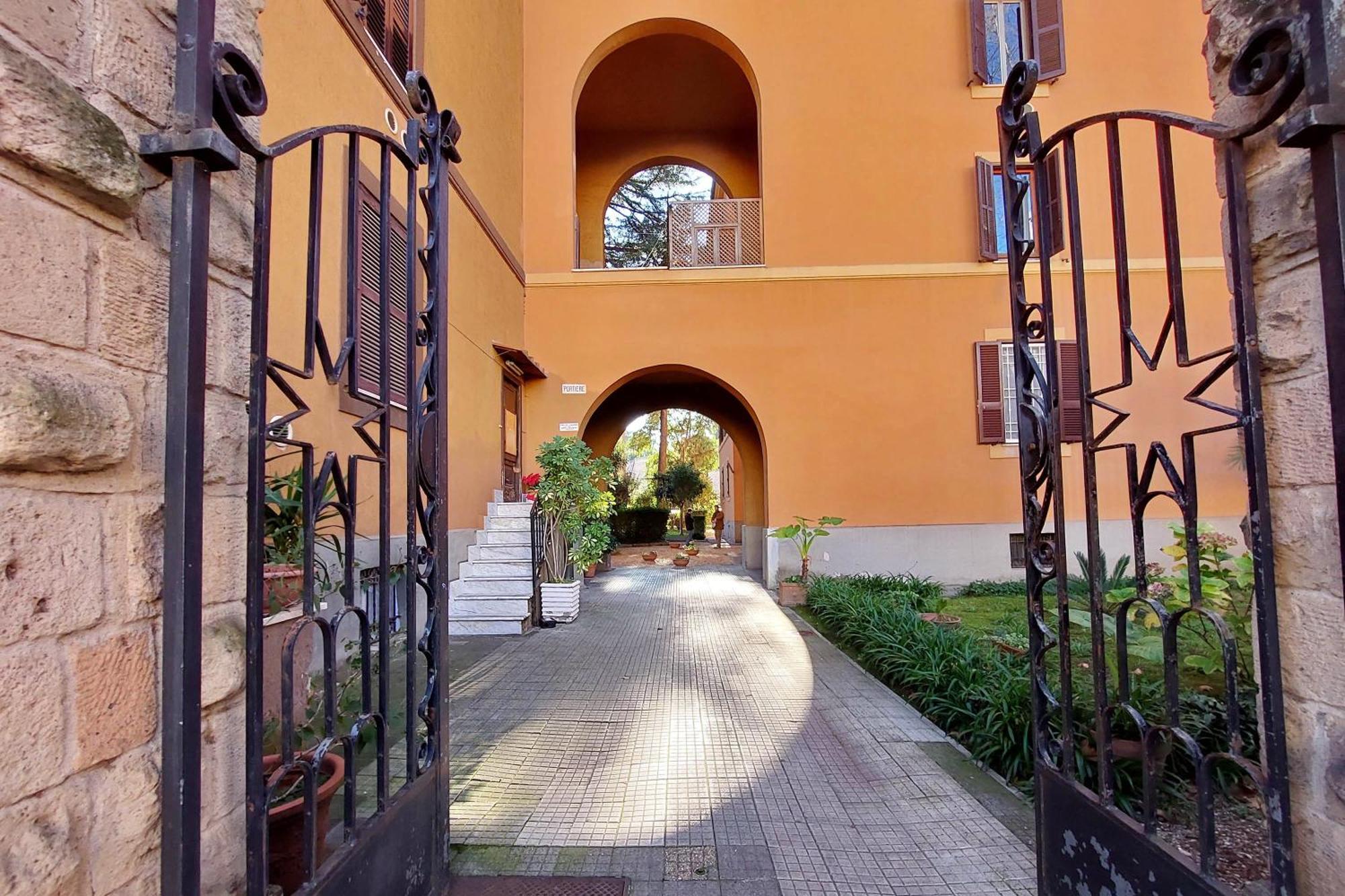 Appartement & *