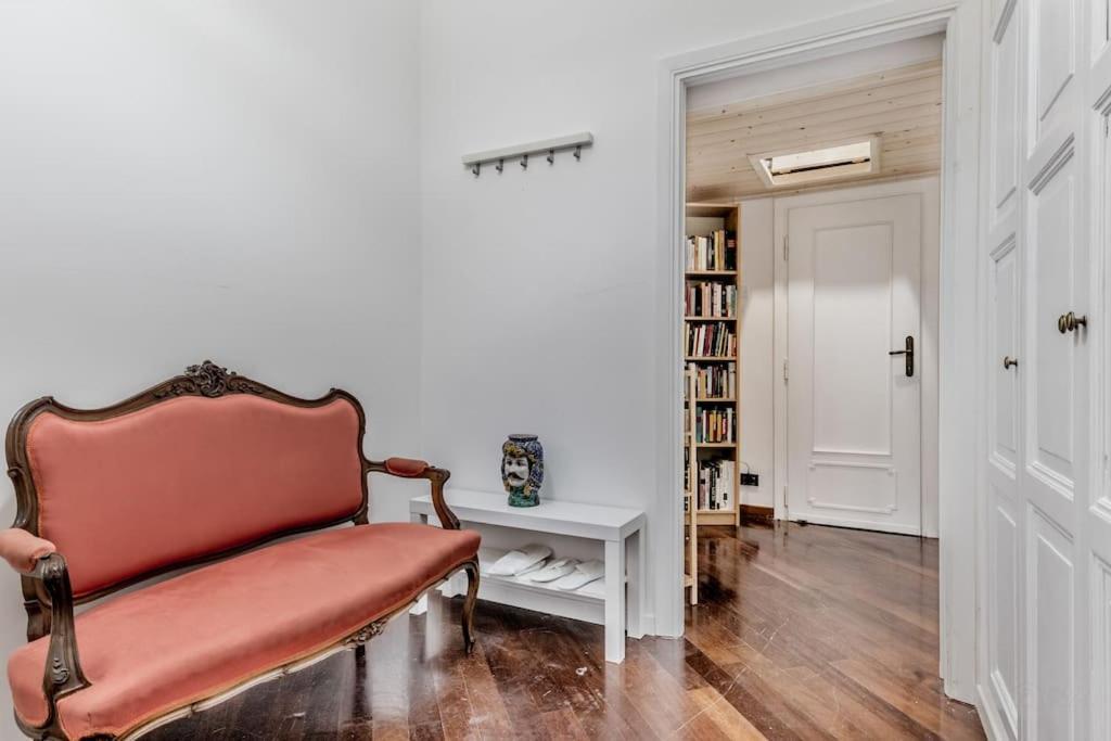 Elegance And Comfort In The Heart Of Romecoppede