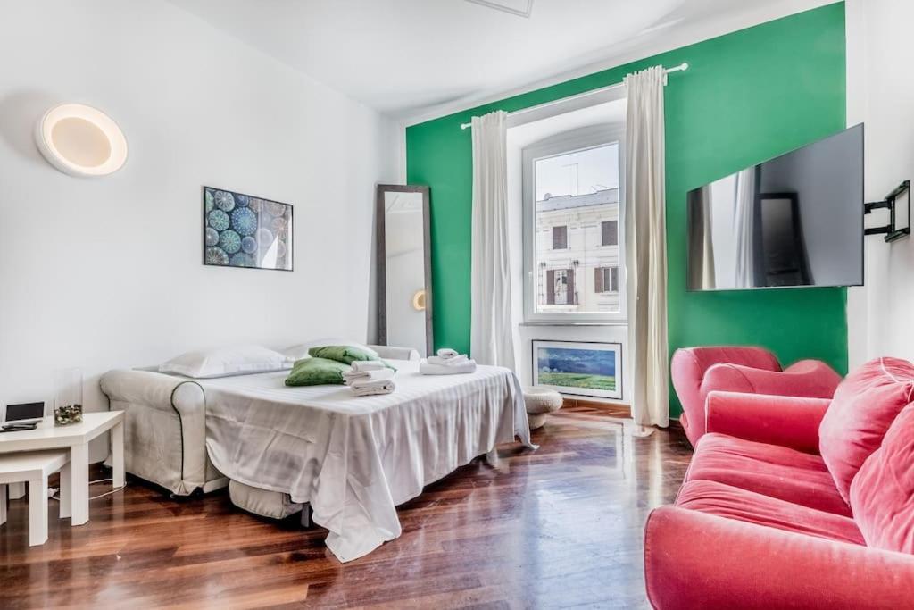 Elegance And Comfort In The Heart Of Romecoppede Apartment