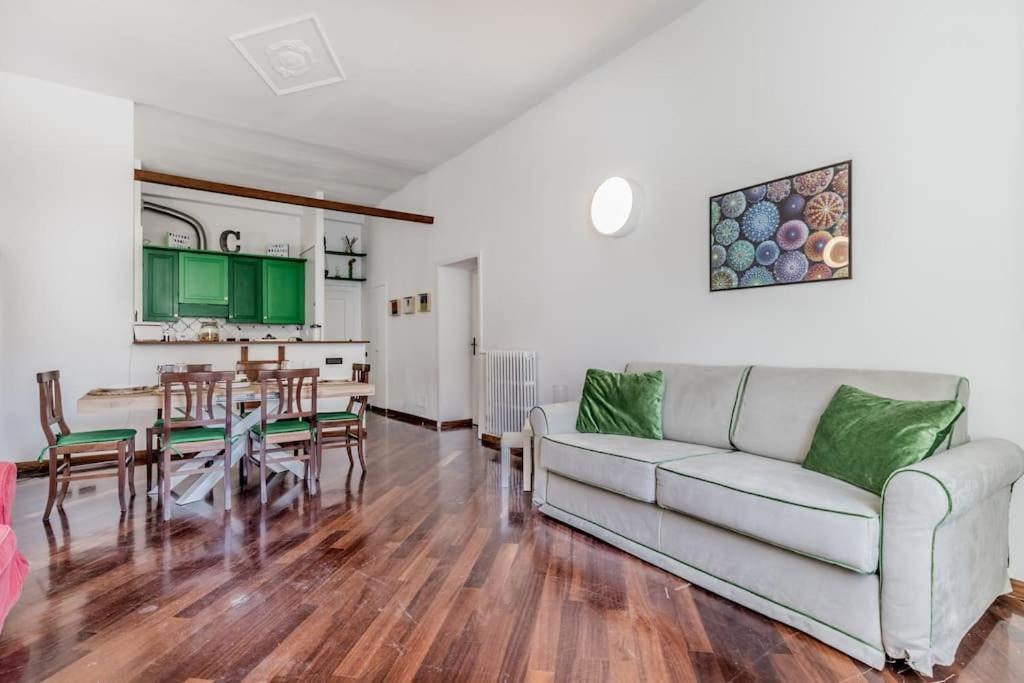Elegance And Comfort In The Heart Of Romecoppede