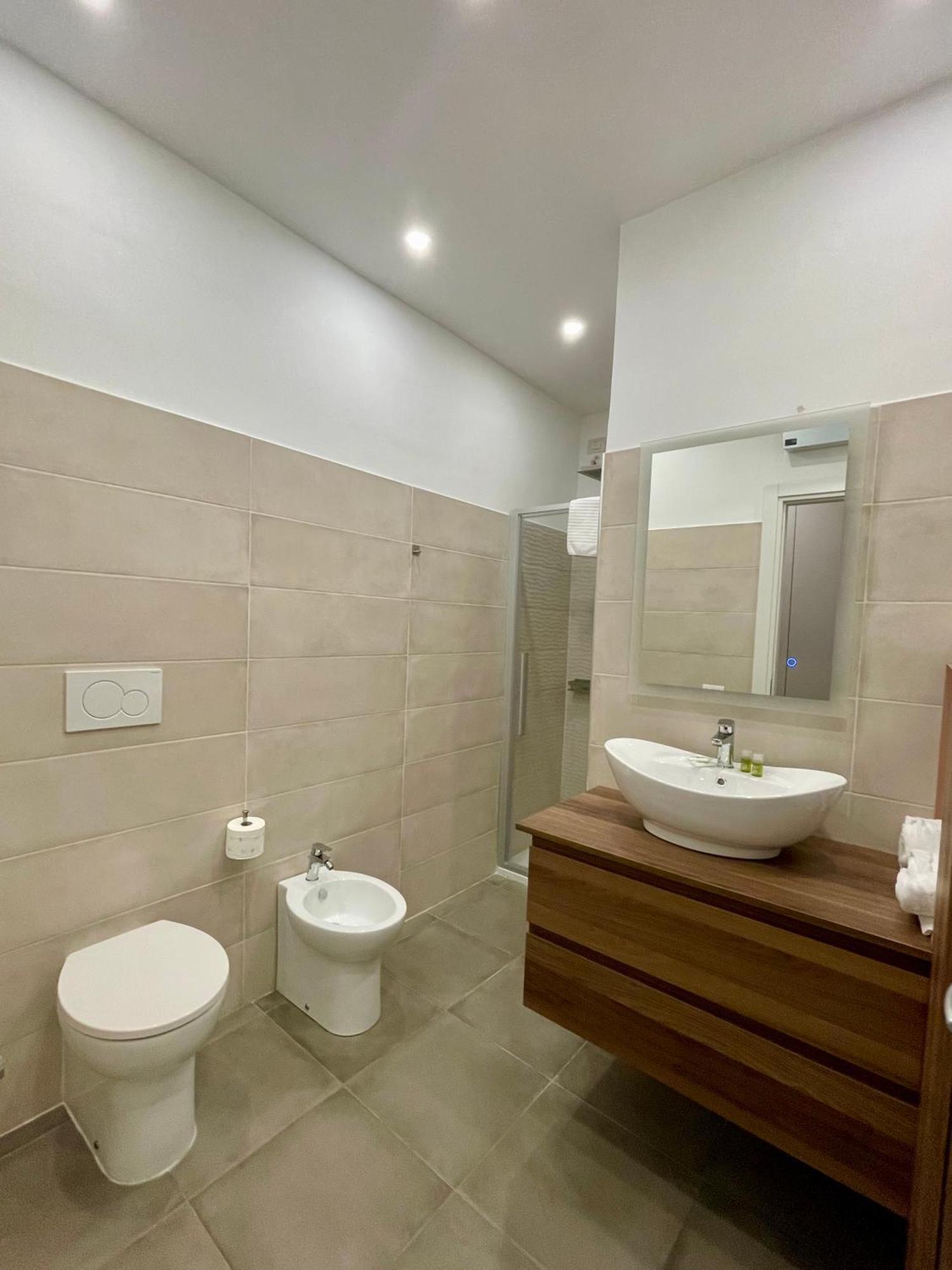 Sweet Rhome - A Due Passi Da San Pietro Apartment *