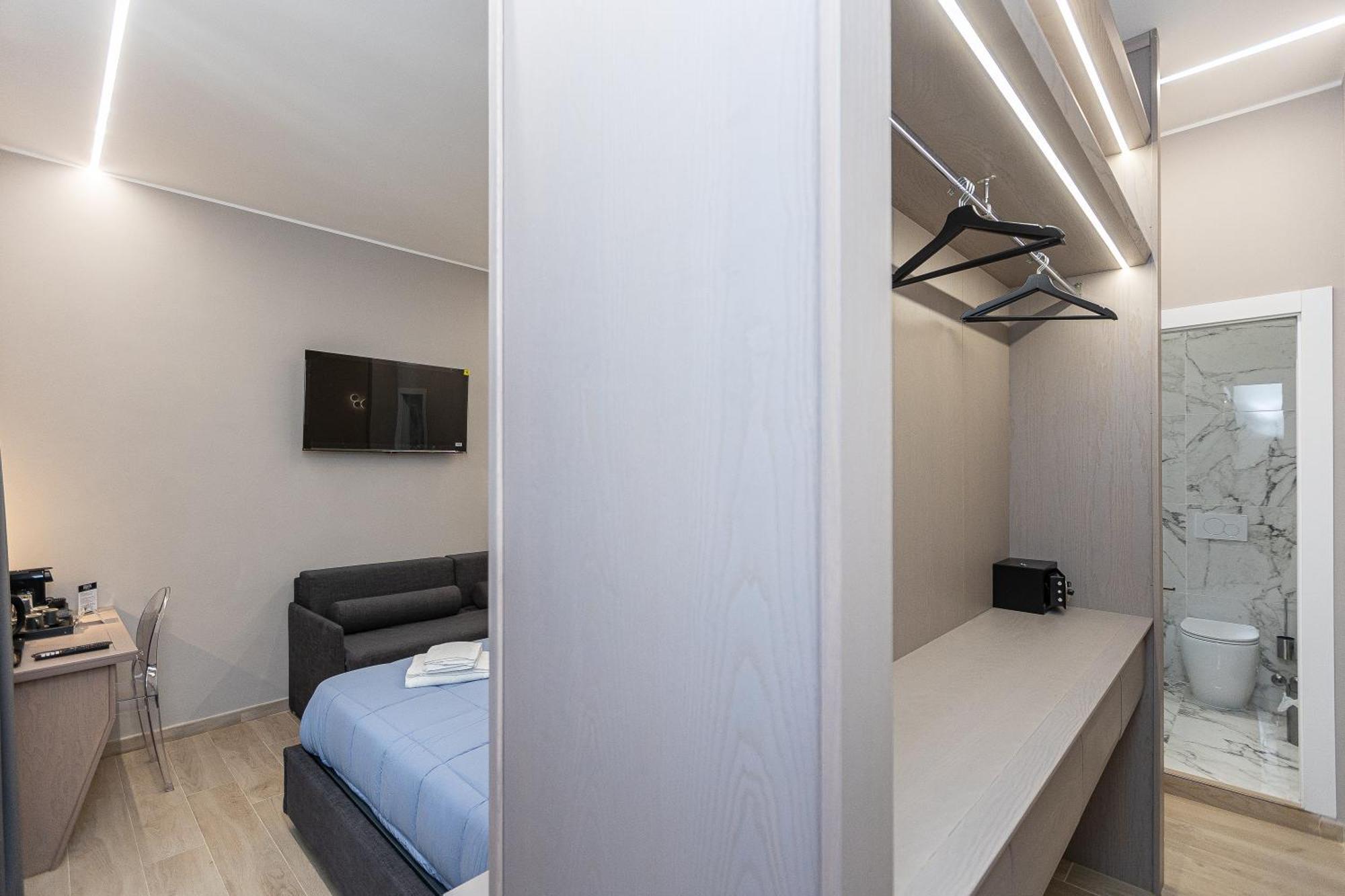 Iron Luxury Guest house *