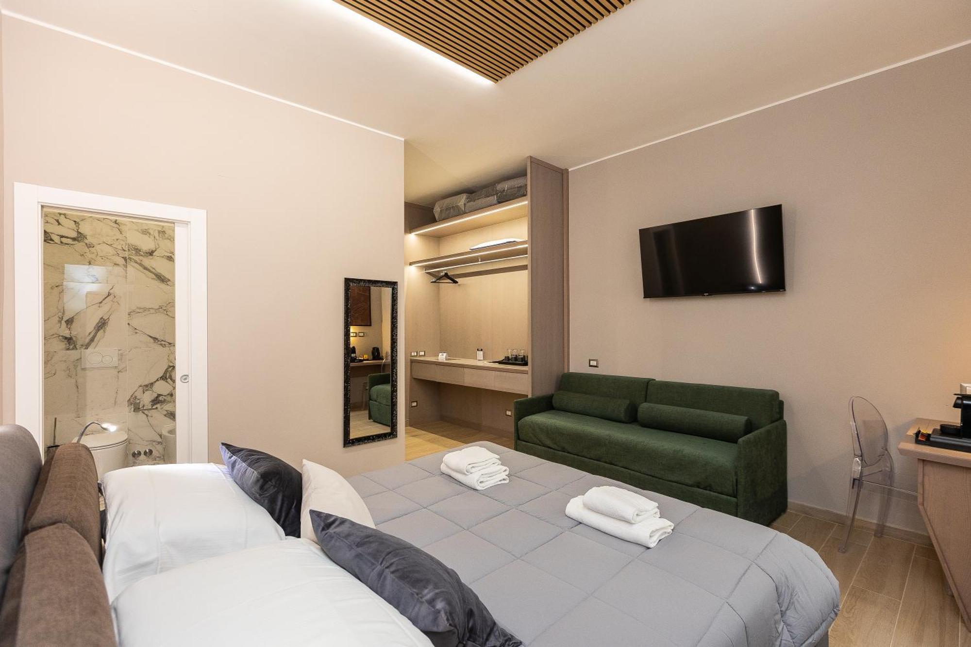 Iron Luxury * Rome