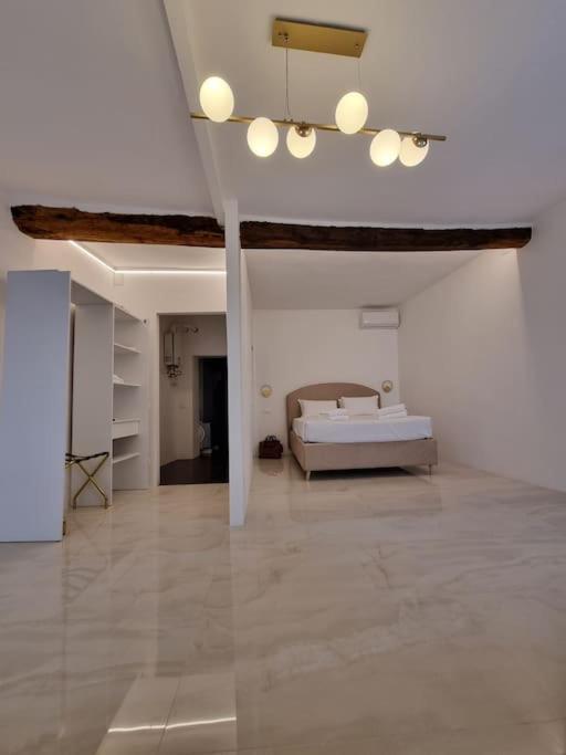 The Heritage- At Trevi Fountain- Appartement