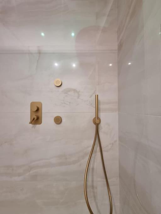 Appartement The Heritage- At Trevi Fountain- *