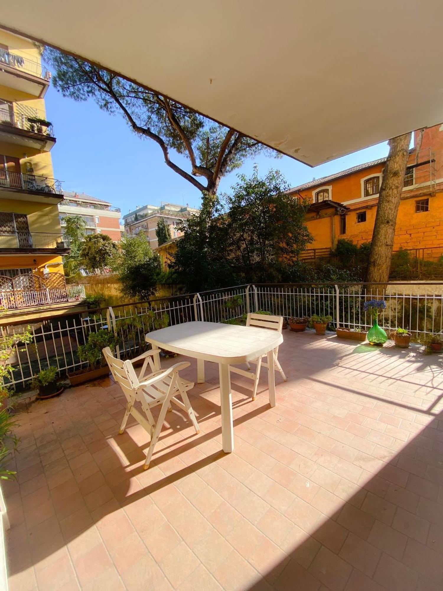 Per 4 In Via Tiburtina, Wi-fi, Metro B E Bus Per Il Centro E La Sapienza Apartment Rome