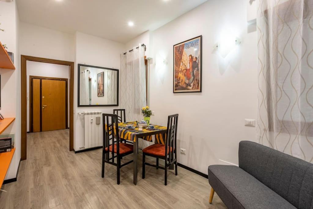 My Vatican In Appartement *