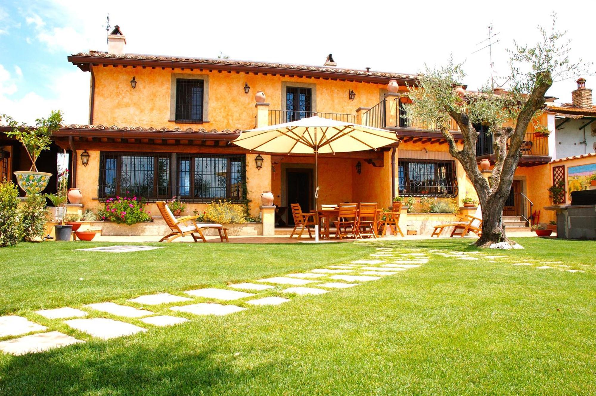 La Valle Dei Casali Com 3*