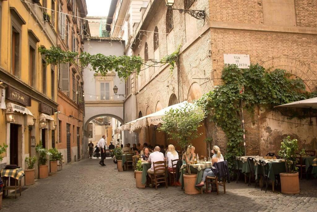 Typical Flat Trastevere Roma