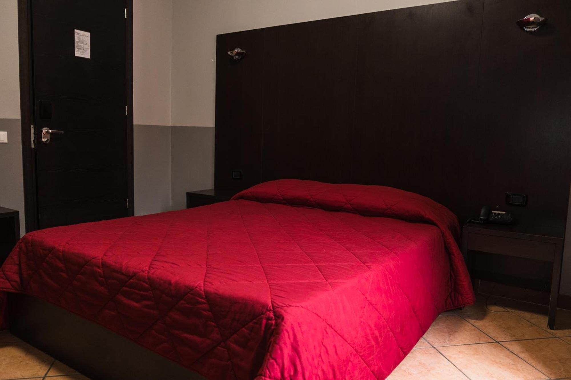 Hotel D'este 3*