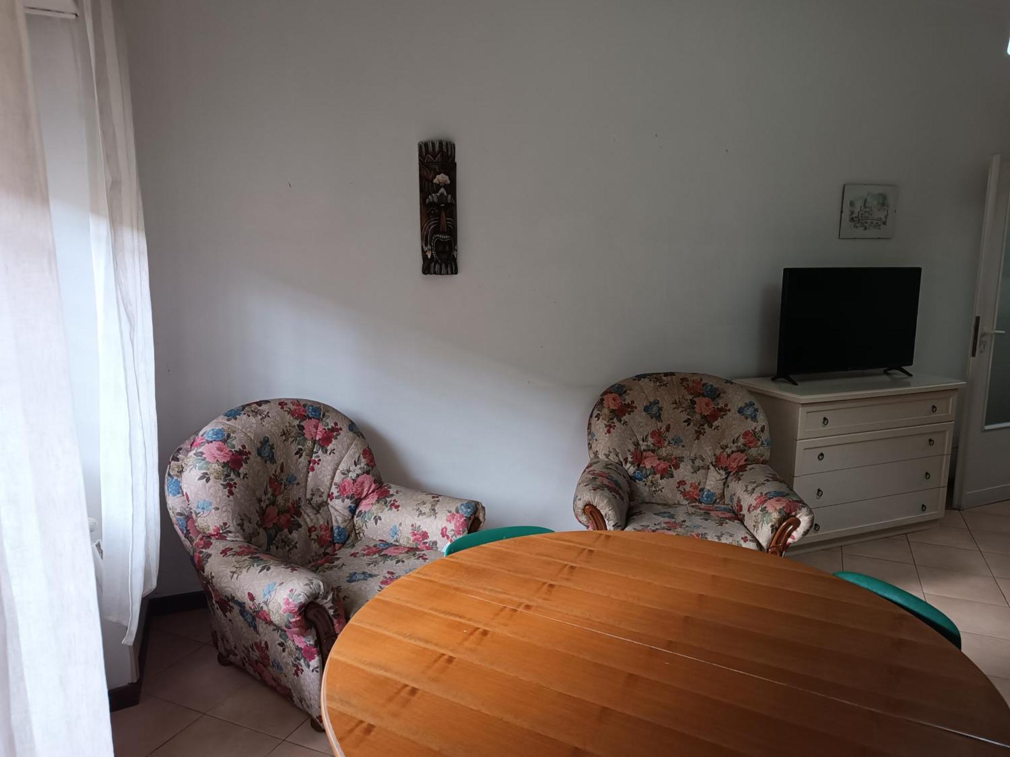 Apartment Per 4 In Via Tiburtina, Wi-fi, Metro B E Bus Per Il Centro E La Sapienza Rome