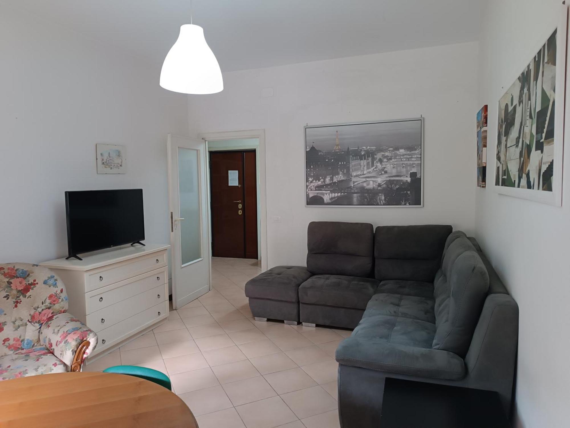 Appartement Per 4 In Via Tiburtina, Wi-fi, Metro B E Bus Per Il Centro E La Sapienza Rome