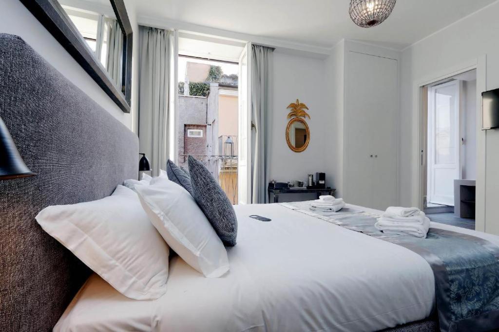 Boutique Della Croce Rome