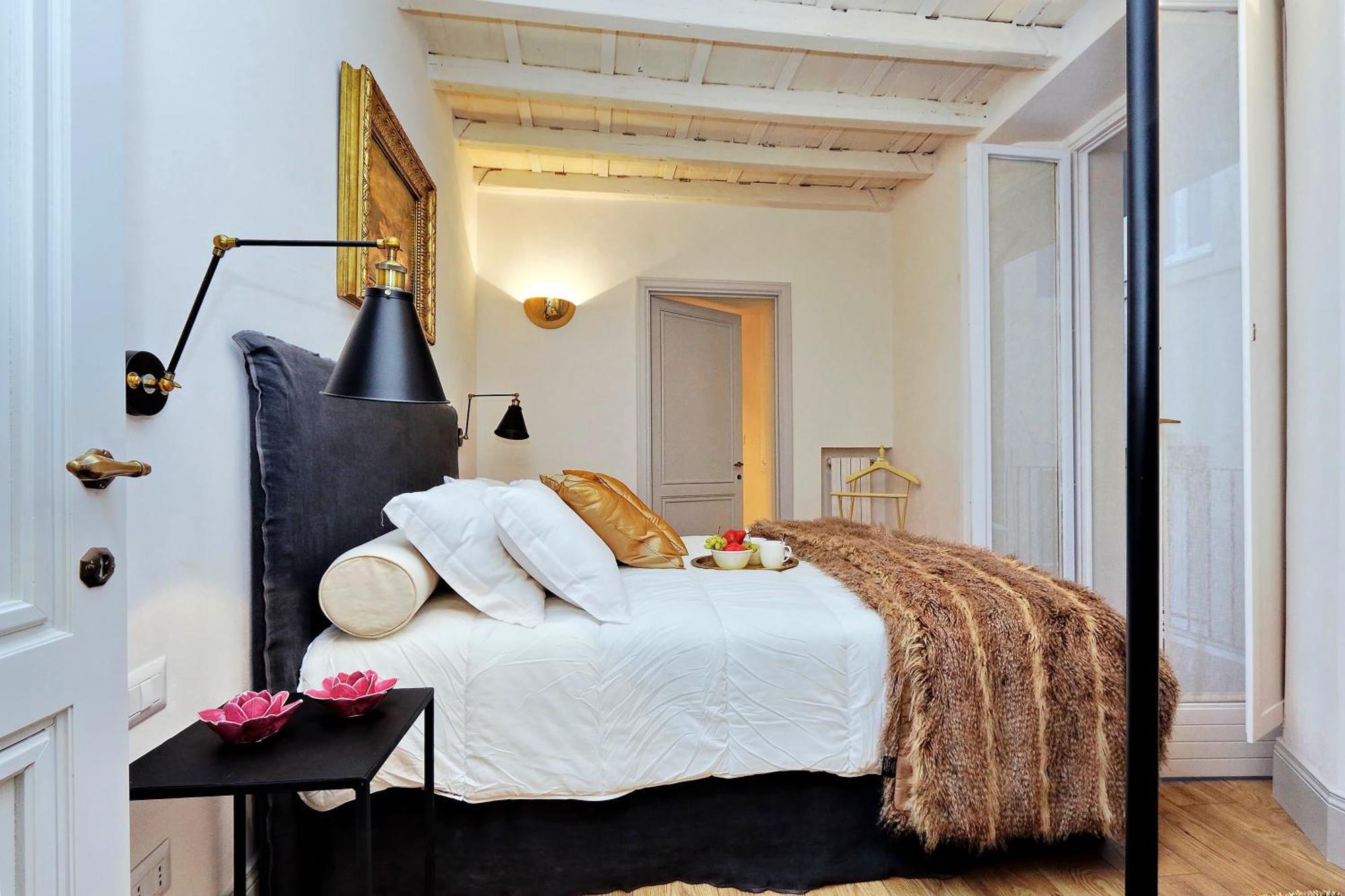 Appartamento Luxury Charme Between Pantheon And Spanish Steps