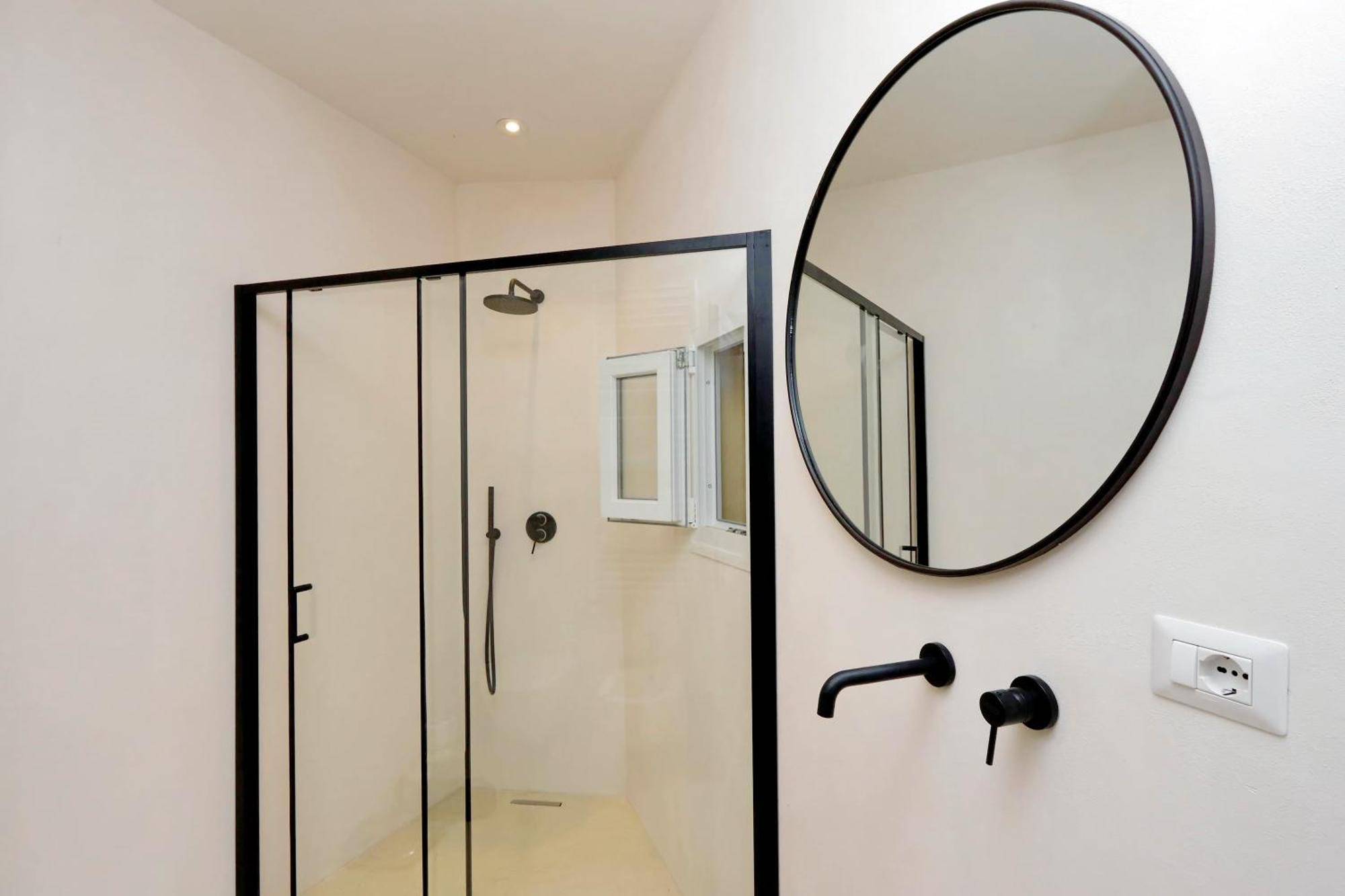 Luxury Charme Between Pantheon And Spanish Steps Appartamento