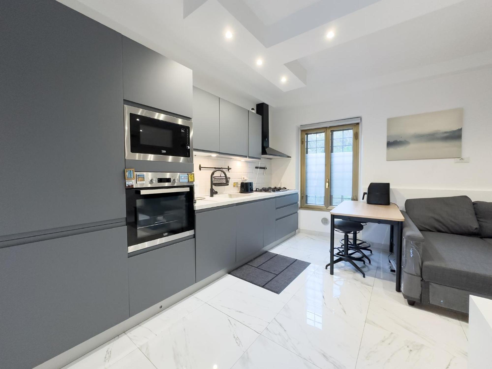 Luxury - Near Metro - Private Parking * Rome