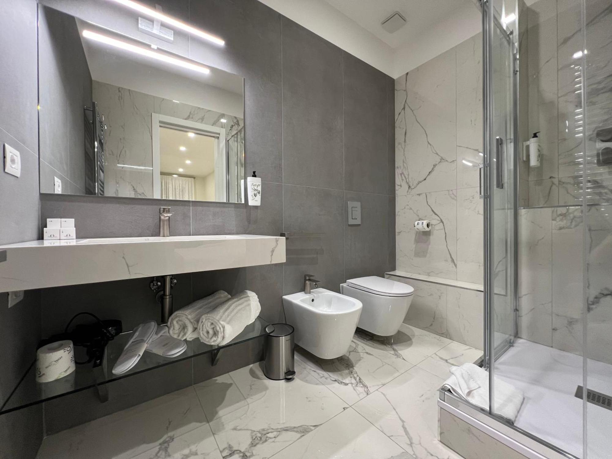 Vittoria's Luxury Rome