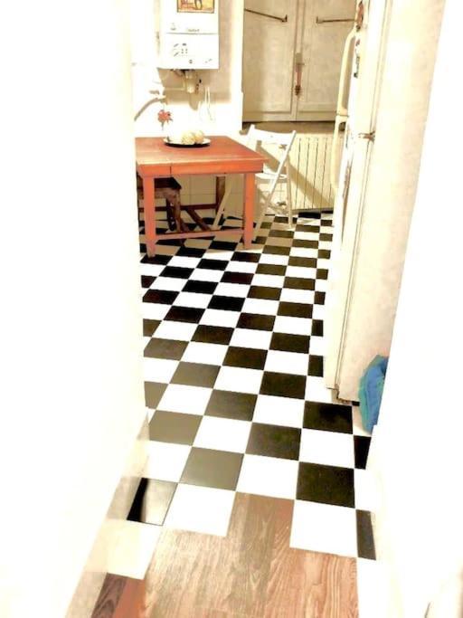 Vintage In Trastevere Apartment Rome