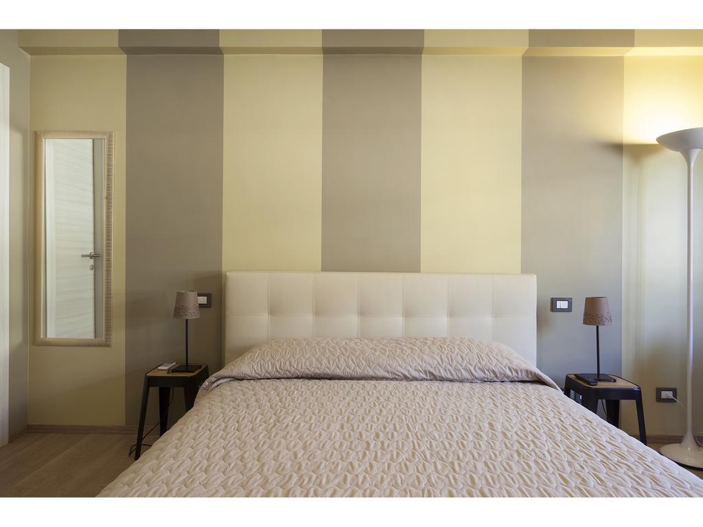 Alex's Guest house *