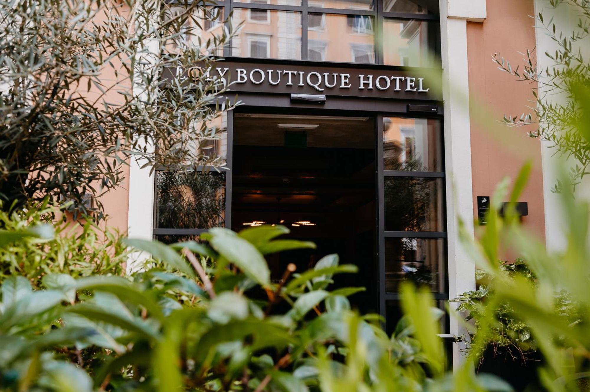 Hotel Loly Boutique 4*