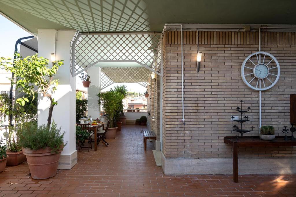 Luxury San Pietro Apartment *