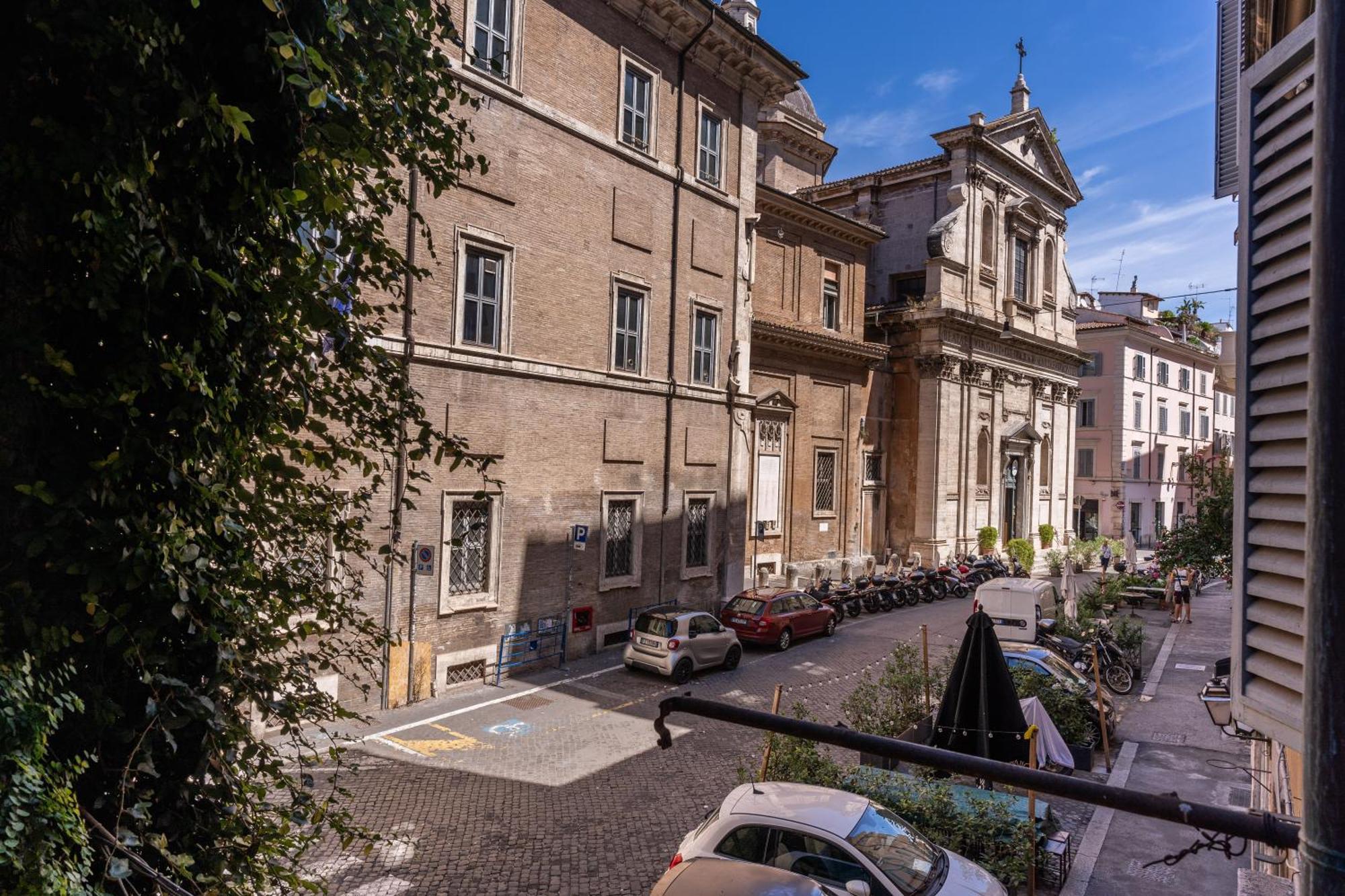 Elegant Two Bedroom Apartment-colosseum Apartamento *